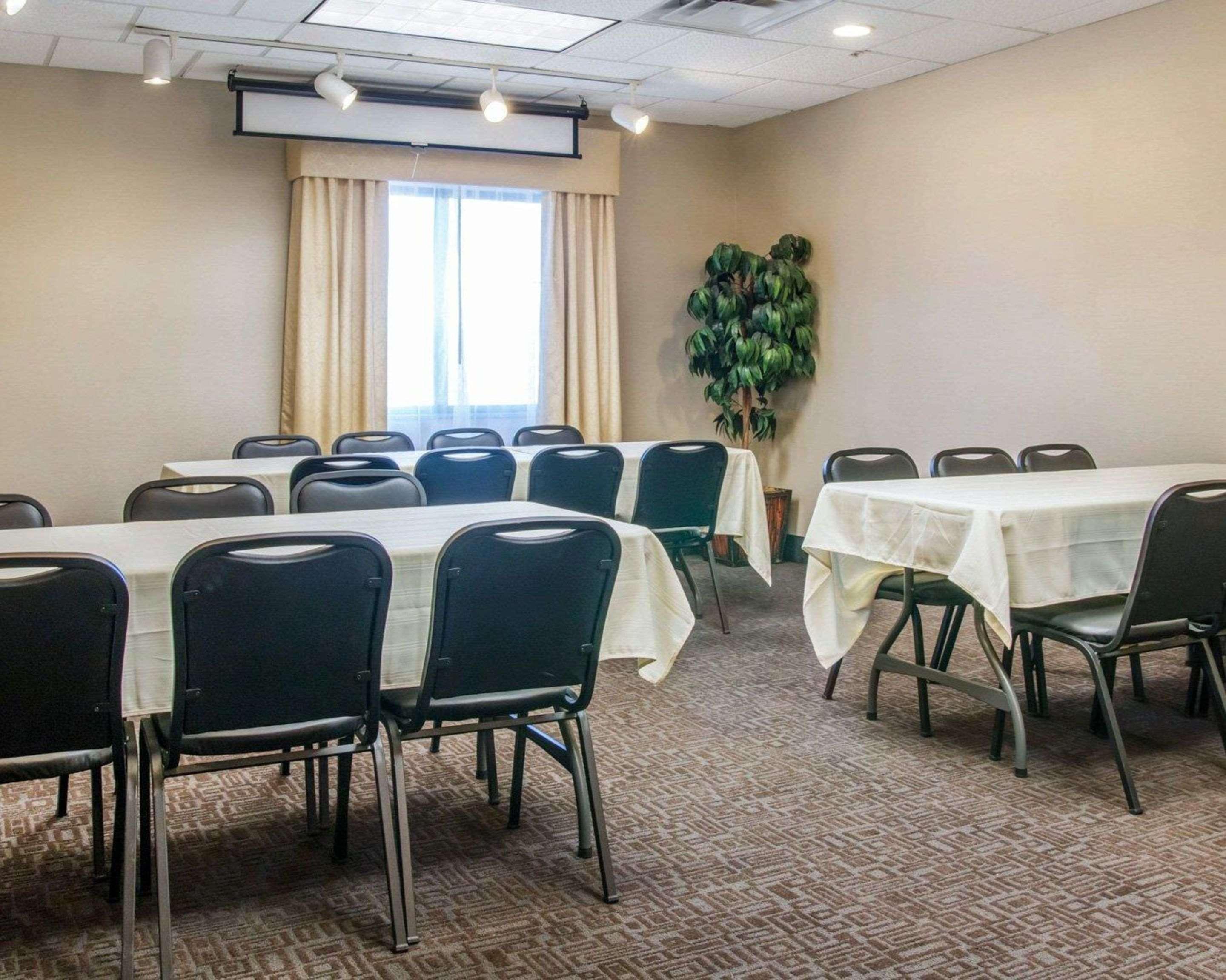 Comfort Suites Auburn Hills-Detroit מראה חיצוני תמונה