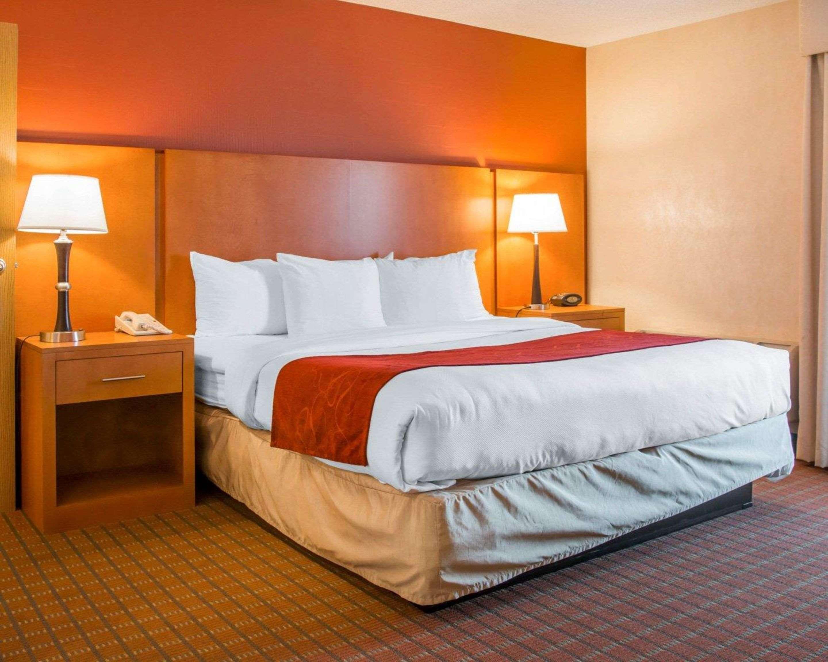 Comfort Suites Auburn Hills-Detroit מראה חיצוני תמונה