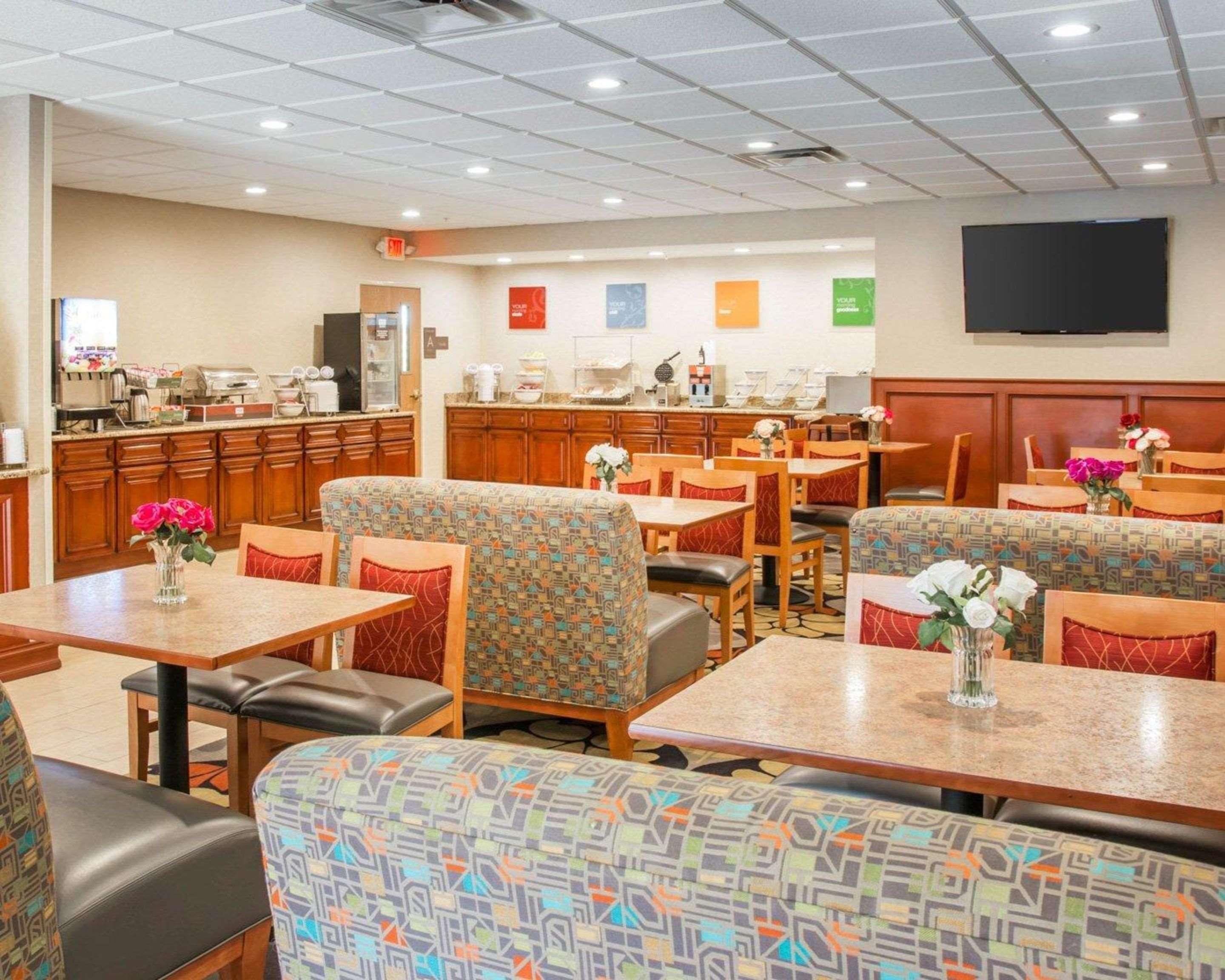 Comfort Suites Auburn Hills-Detroit מראה חיצוני תמונה
