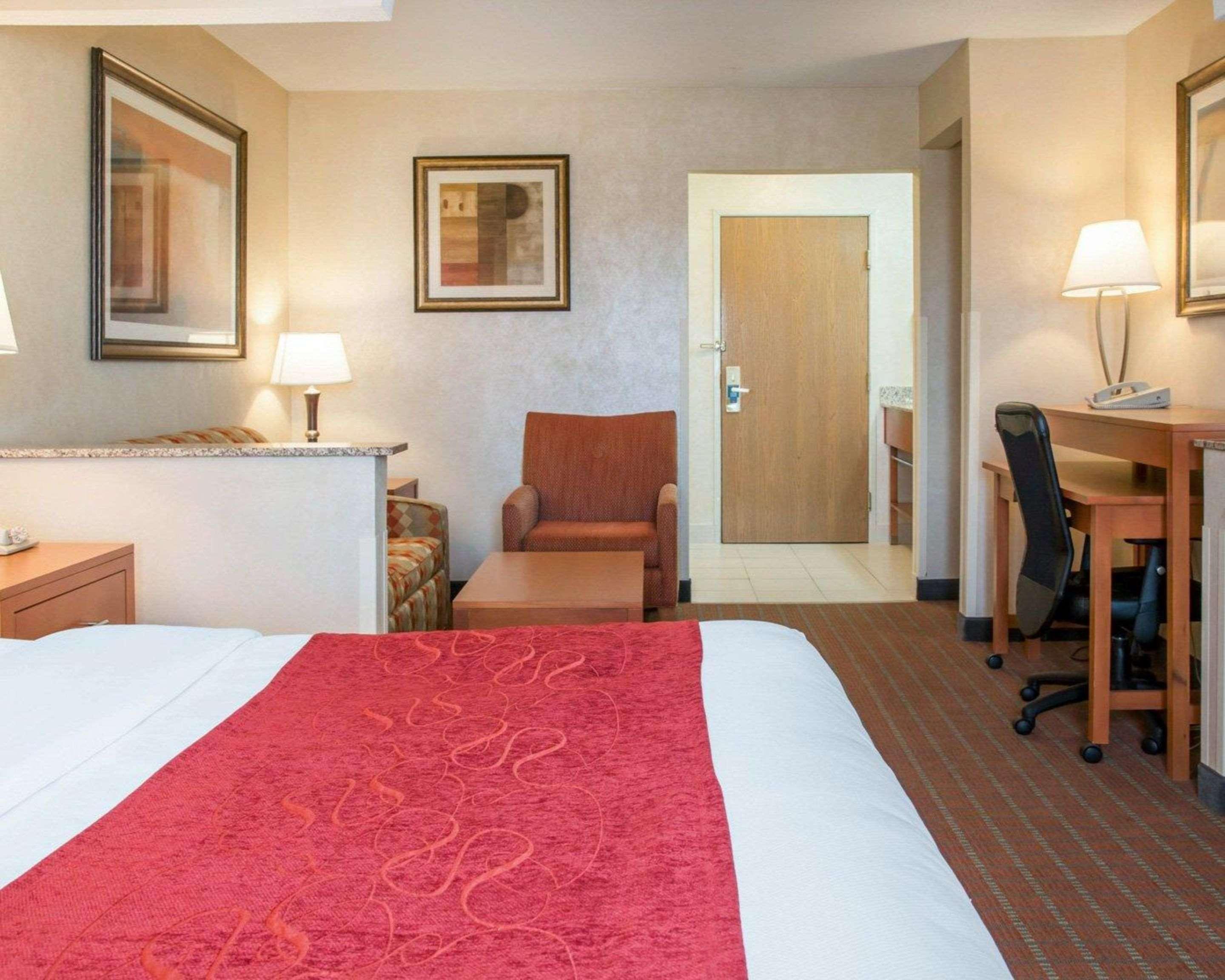 Comfort Suites Auburn Hills-Detroit מראה חיצוני תמונה