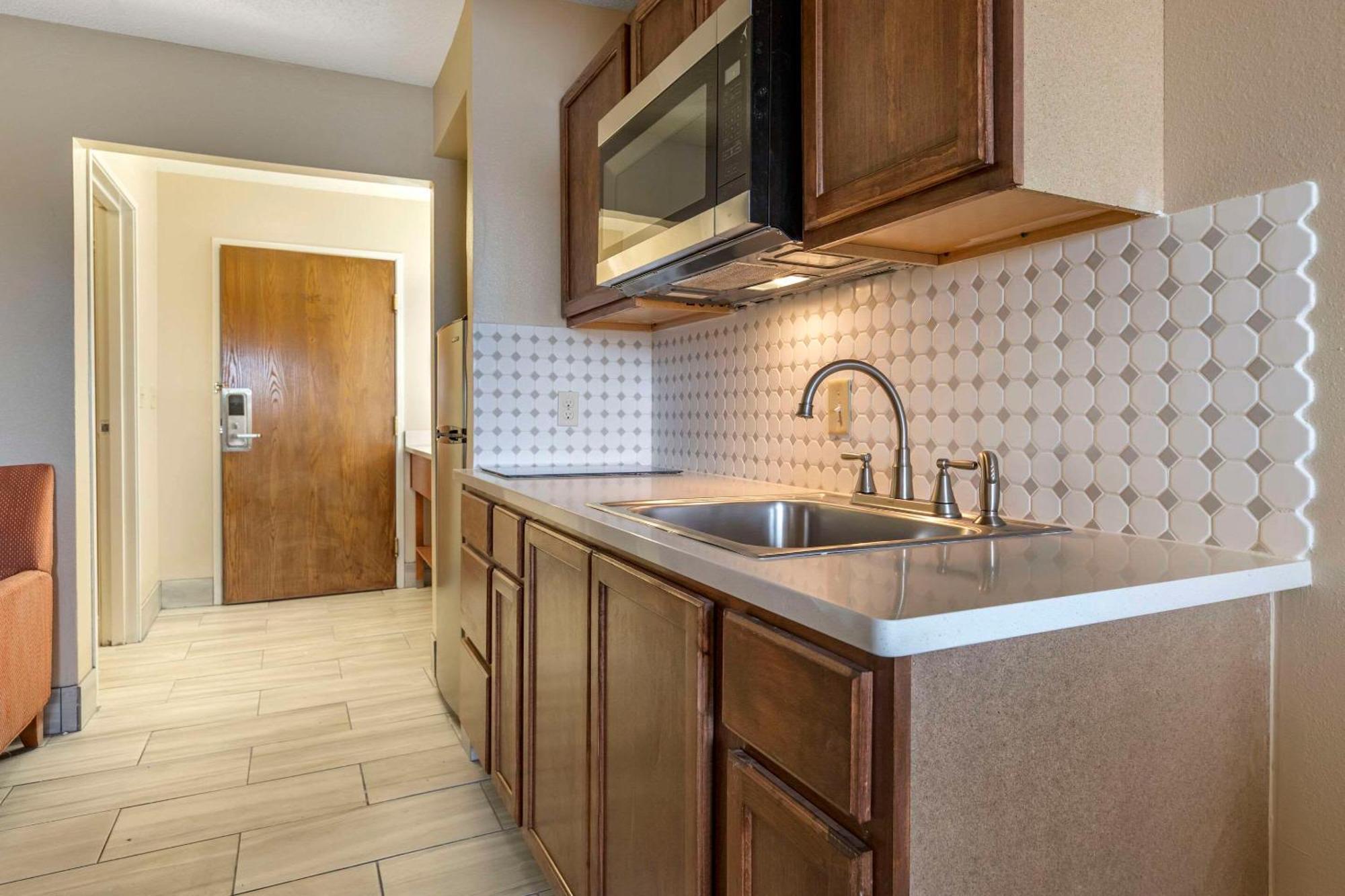 Comfort Suites Auburn Hills-Detroit מראה חיצוני תמונה