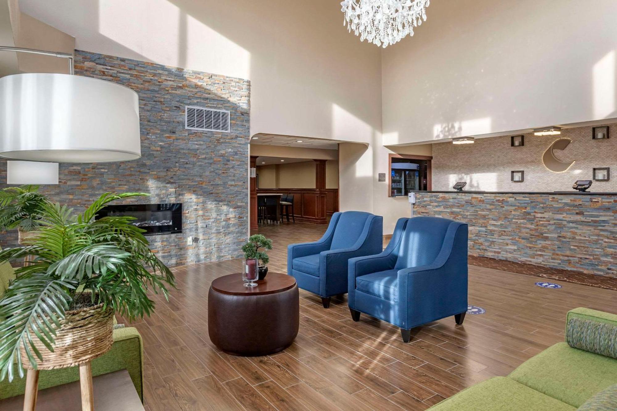 Comfort Suites Auburn Hills-Detroit מראה חיצוני תמונה