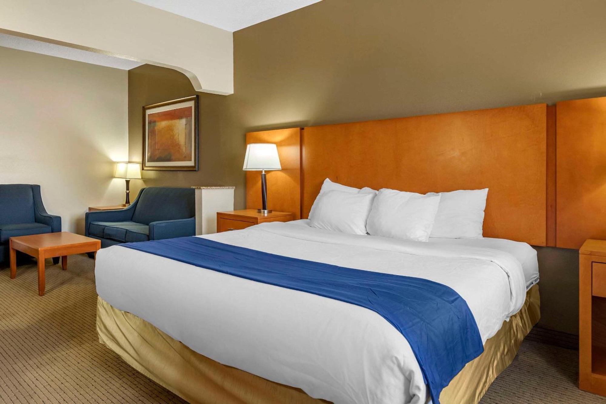 Comfort Suites Auburn Hills-Detroit מראה חיצוני תמונה